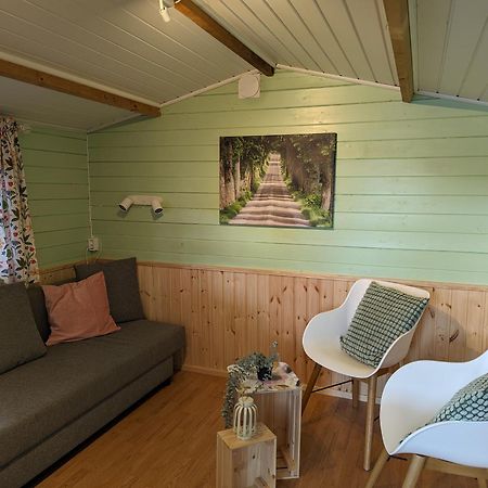 Yxningens Holiday Homes, Cottages And Camping Gusum Екстериор снимка
