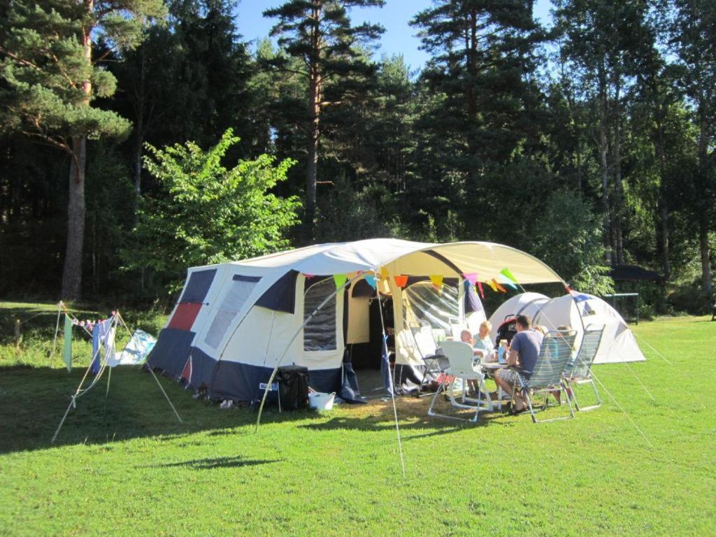 Yxningens Holiday Homes, Cottages And Camping Gusum Екстериор снимка